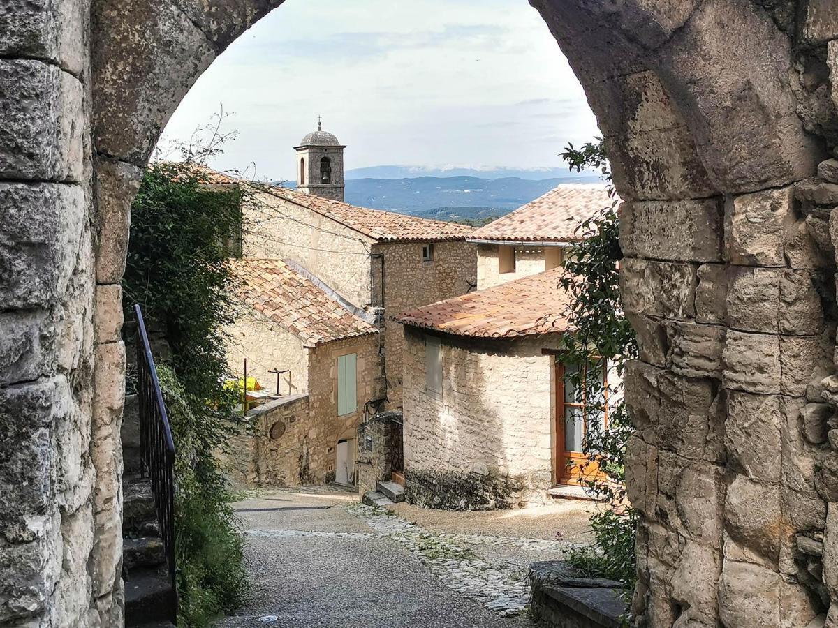 Les Cabanes De La Fontaine Лакост Экстерьер фото
