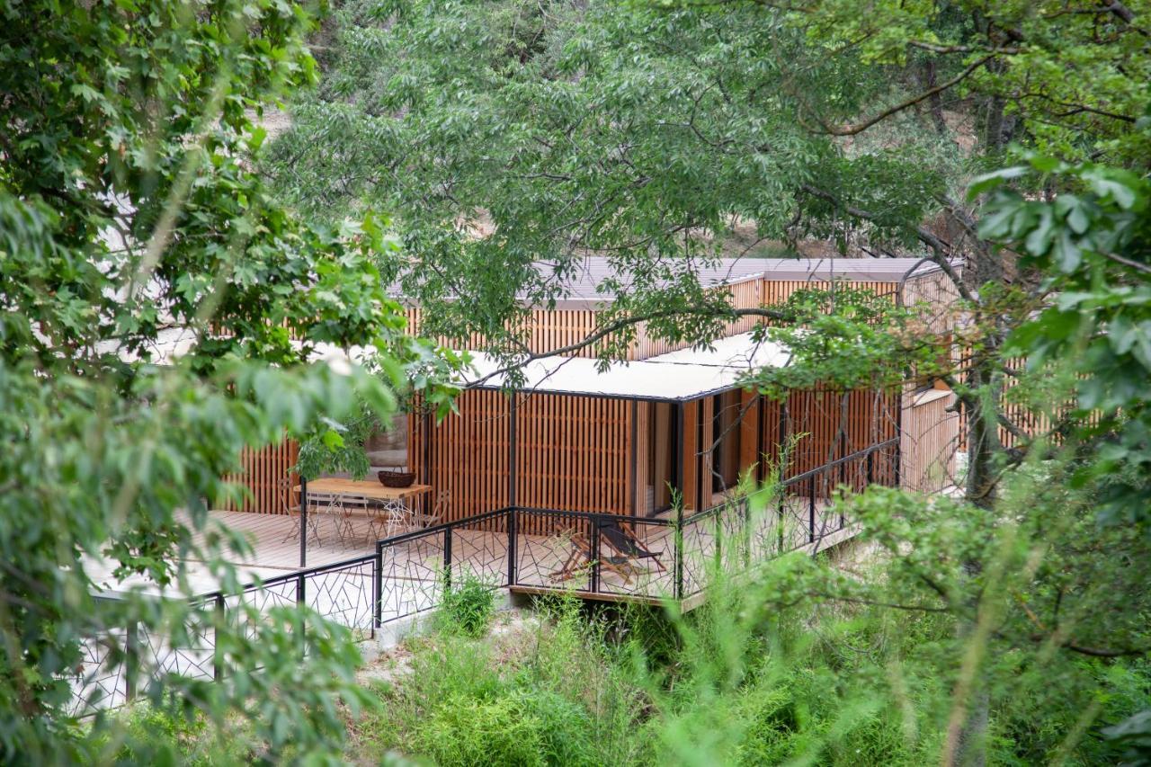 Les Cabanes De La Fontaine Лакост Экстерьер фото